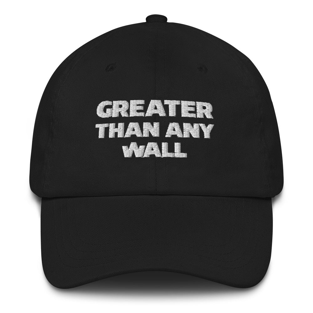 Gorra Letras Blancas Greater Than Any Wall